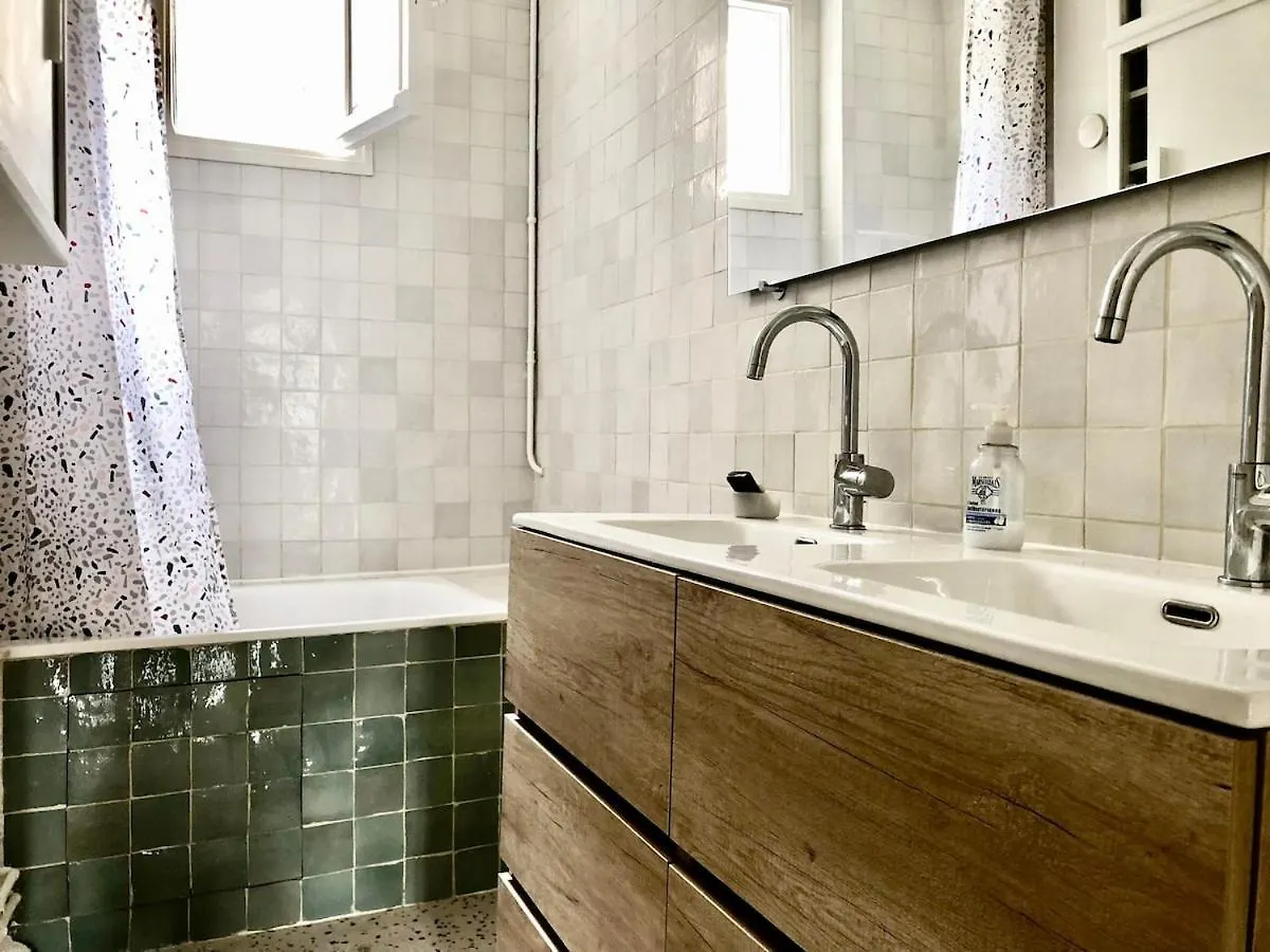 Large 5P Apartment In Paris 5 Cuvier