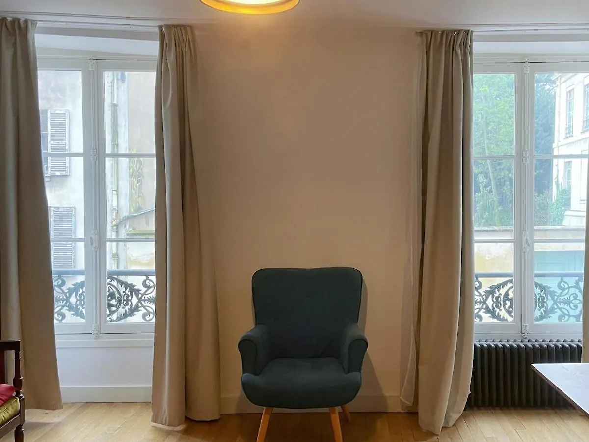 Large 5P Apartment In Paris 5 Cuvier France